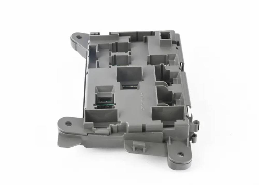 61146931687 BMW Rear Box | WW Spares Genuine OEM & Performance ...